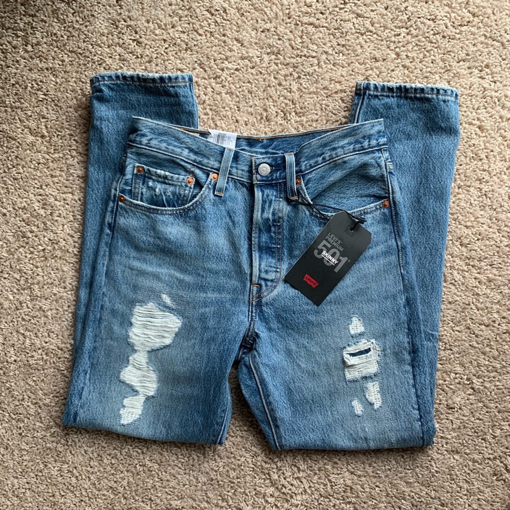 Levi's 501 Skinny Distressed Jeans Super Stylish - Picture 3 of 5